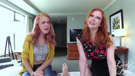 naughty guy coaxes naive redhead to show him all her curves|Porno.